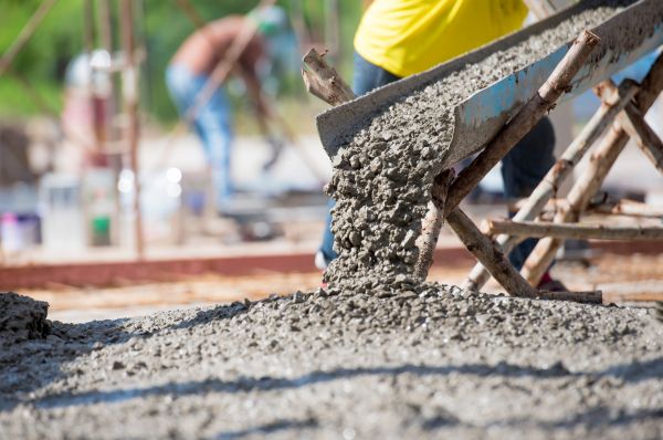 Backyard Concrete Pouring in Ankeny