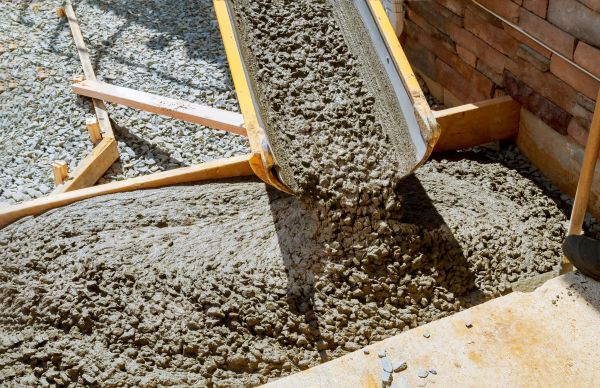 Cement Walkway Pouring in Ankeny